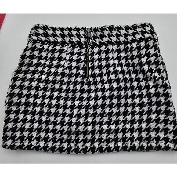 Alabama University Girl's 4/5 Roll Tide Long Sleeve Shirt & Houndstooth Skirt - Picture 9 of 9